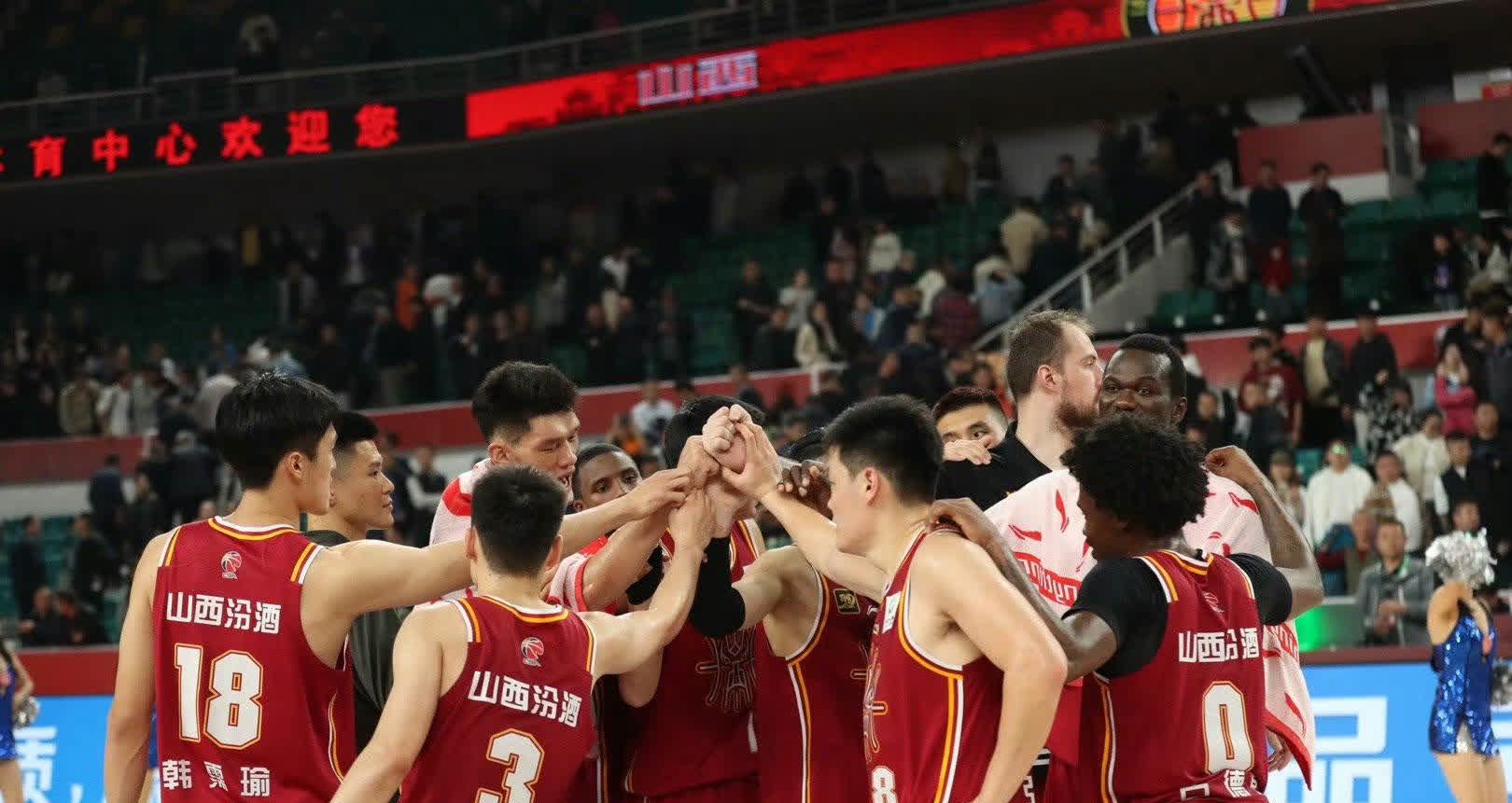 佩尔蒂耶客场高歌，领先积分榜其他球队的简单介绍
